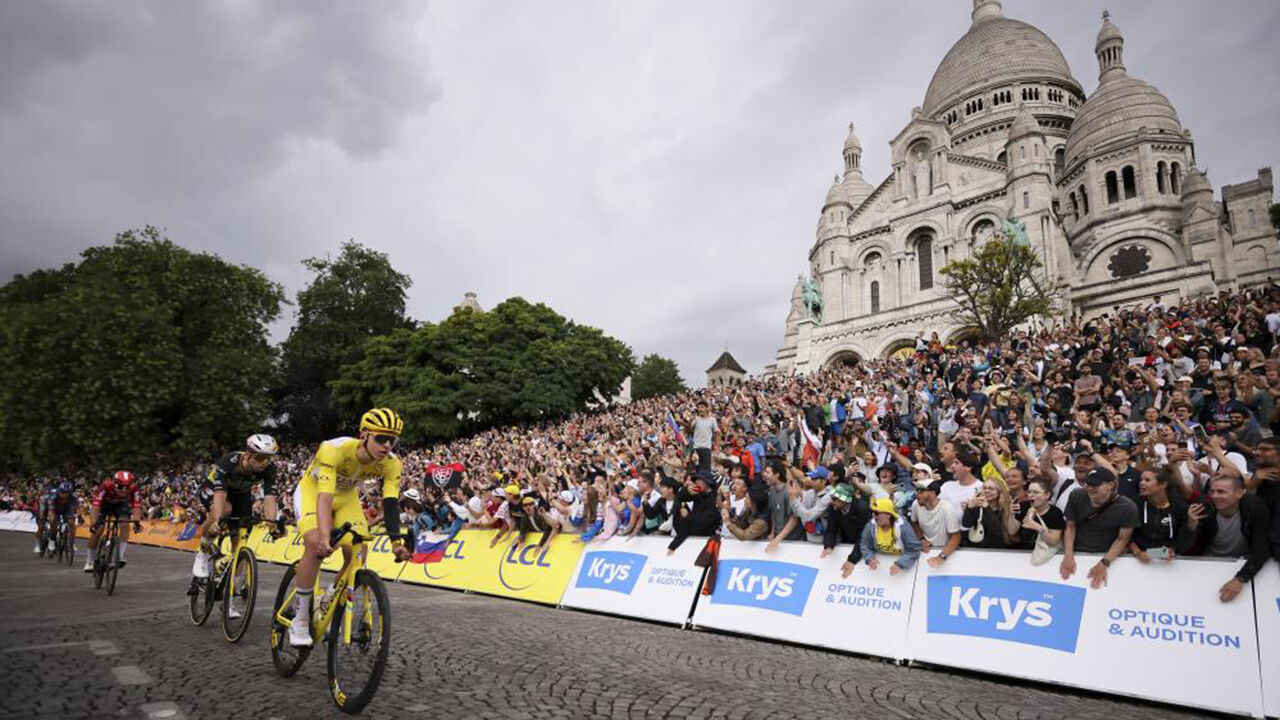 Pogacar e Van Aert disputam etapa do Tour em Paris