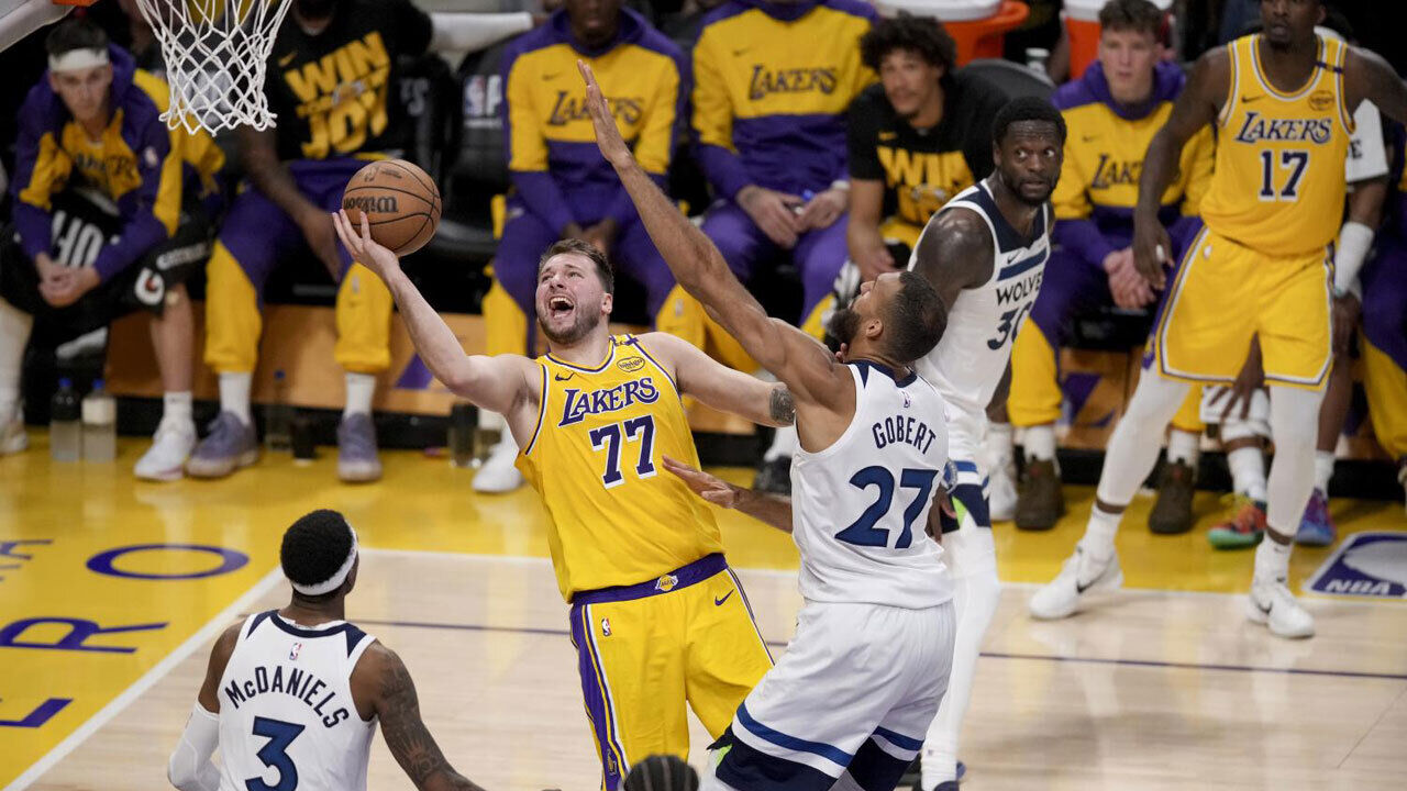 Doncic em 2024/25 nos Lakers
