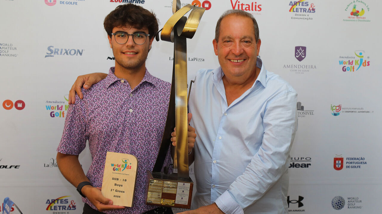 Rodrigo Santos dá cartas no Amendoeira World Kids Gold