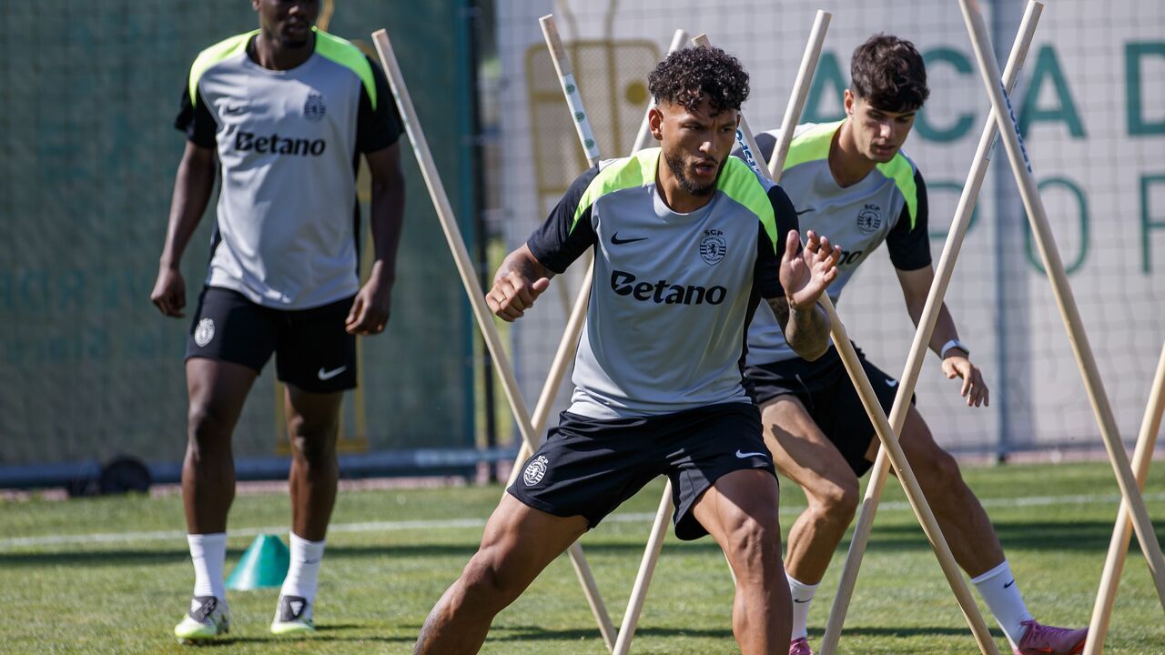 Suárez treina com o Sporting, com equipa a preparar Supertaça contra o Benfica