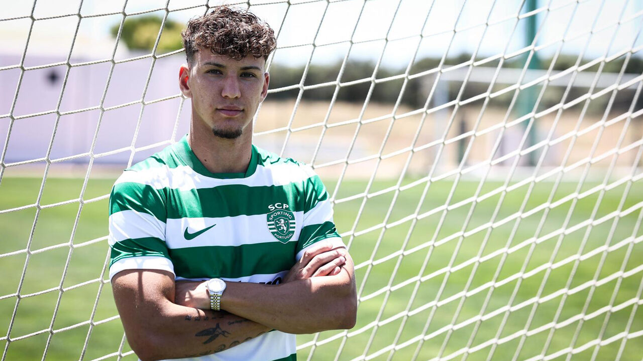 Diogo Travassos renova com o Sporting até 2030