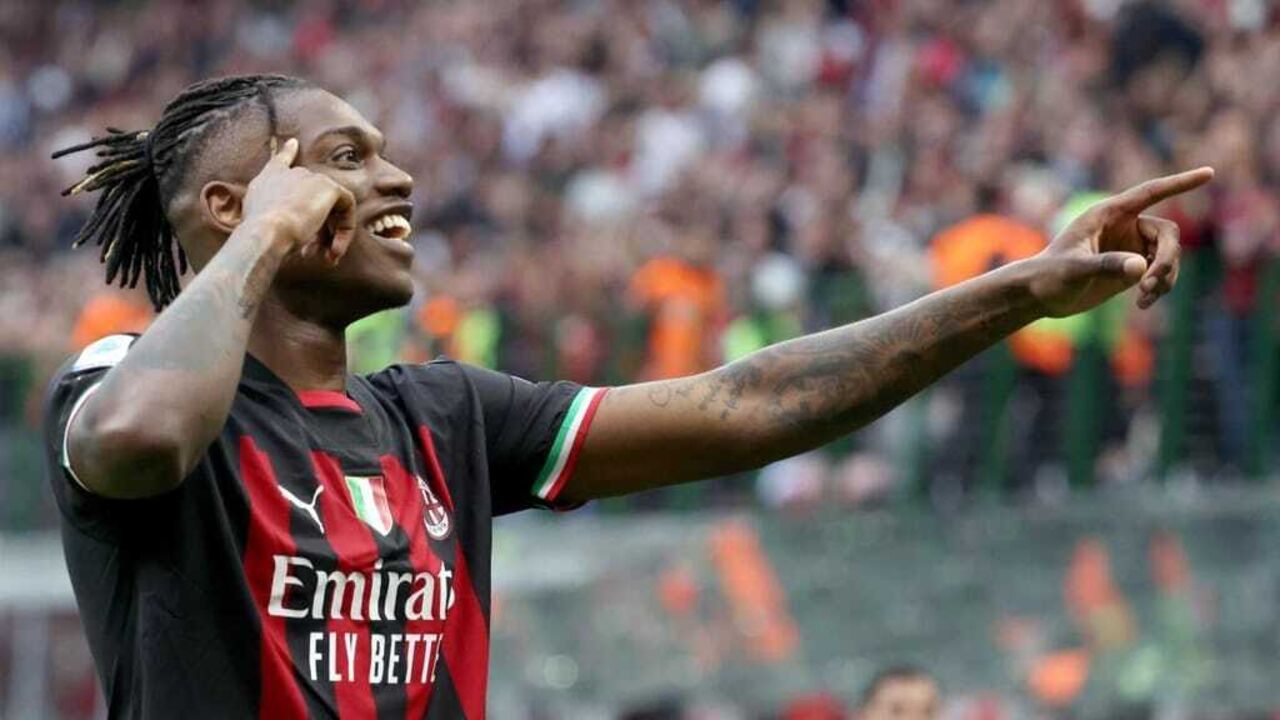 Rafael Leão 'gosta' de Gyökeres; fãs do Arsenal querem contratá-lo