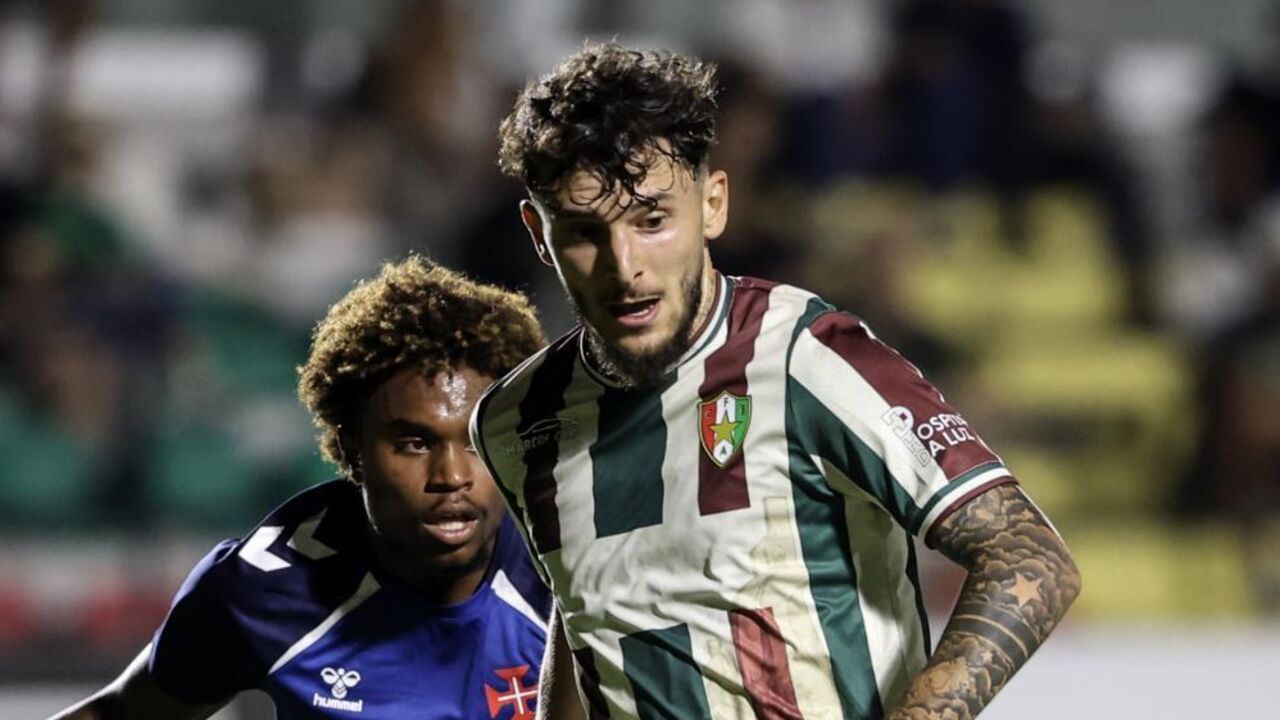 Stoica já se estreou pelo Estrela