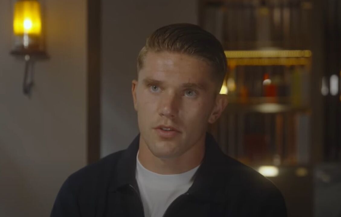 Viktor Gyökeres surge numa imagem focada no seu rosto