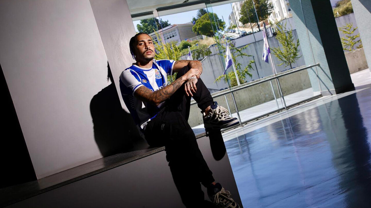 Kauê, médio brasileiro, reforça o FC Porto B com contrato até 2030