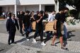 Jogadores do Penafiel transportam caixão de André Silva