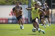 Pré-época 2025/26: Benfica realiza primeiro treino no relvado