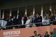 Família de Diogo Jota e André Silva na tribuna do Estádio Algarve