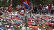 Memorial em Anfield presta homenagem a Diogo Jota, com Jordan Henderson emocionado.
