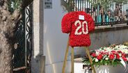 Camisola de flores com o número 20 de Diogo Jota