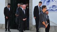 Elementos do Liverpool deixam a Igreja Matriz de Gondomar