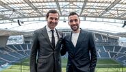 Francesco Farioli assina contrato com o FC Porto até 2027, sob o olhar de Villas-Boas
