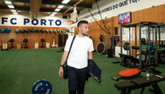 Farioli, novo técnico do FC Porto, no centro de treinos do Olival