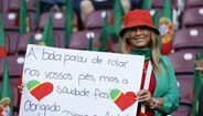Cartaz de homenagem a Diogo Jota e ao irmão André Silva