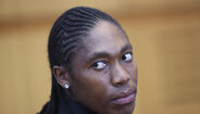 Caster Semenya compete após batalha de elegibilidade sexual