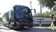 Autocarro do Sporting na Academia Cristiano Ronaldo