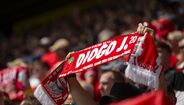 Adeptos do Liverpool homenageiam Diogo Jota
