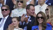 Kate Middleton e a princesa Charlotte assistem à final de Wimbledon