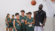 Neemias no "Neemias Queta training camp"