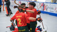 Portugal celebra vitória frente à Espanha no Campeonato Europeu de hóquei em patins