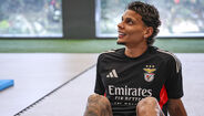 O primeiro dia no Benfica: Richard Ríos conheceu os cantos à nova casa