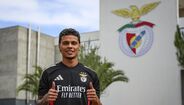 O primeiro dia no Benfica: Richard Ríos conheceu os cantos à nova casa