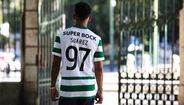 Suárez surge com a camisola do Sporting e diz querer conquistar tudo