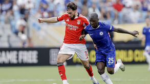 Mercado de transferências: Benfica e Chelsea disputam a posse de bola