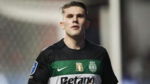 Gyökeres treina na Grécia enquanto Sporting aguarda e Arsenal não avança para a contratação