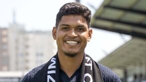 Chicão assina em definitivo pelo Varzim