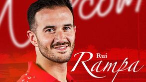 Rui Rampa apresentado no Semen Padang, da Indonésia