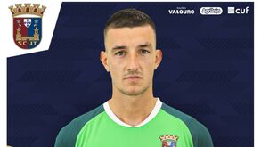 Unai Pérez chega para a baliza do Torreense