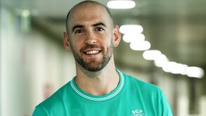 Tiago Pereira renova contrato com o Sporting para época 2025/26