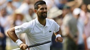 Djokovic avança para a terceira ronda