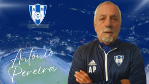 Toni Pereira continua no comando técnico do Atlético Malveira 