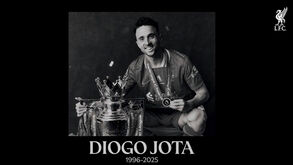 «O nosso rapaz de Portugal»: o vídeo arrepiante do Liverpool em homenagem a Diogo Jota