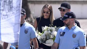 Figuras do futebol e de Portugal prestaram homenagem: veja quem esteve no velório de Diogo Jota e do irmão André Silva