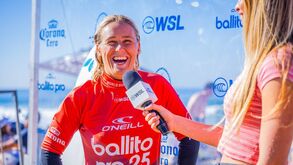 Yolanda Hopkins nas meias-finais do Pro Ballito