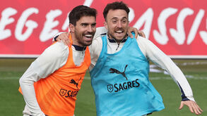 Rúben Neves: «Vamos fazer o possível para ganhar o Mundial pelo Diogo Jota»