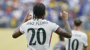 João Pedro, do Fluminense, celebra durante o jogo contra o Chelsea