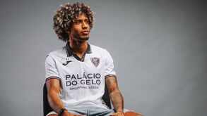 Oficial: Robinho é reforço do Ac. Viseu após novela em Israel