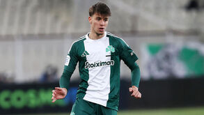 Notícia Record: Sporting foi a Londres por Vagiannidis