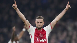 Jordan Henderson e Ajax chegam a acordo para rescisão de contrato