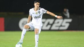 Jair Cunha assina pelo Nottingham Forest até 2030