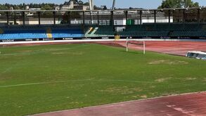 Casa Pia diz que empresa municipal já tinha previsto colocar novo relvado em Rio Maior