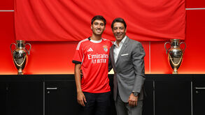Rafa Obrador assina por cinco temporadas com o Benfica