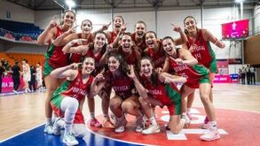 Portugal vence China e consegue 1.ª vitória em Mundiais de basquetebol sub-19 femininos