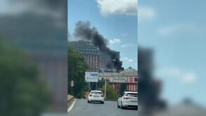 Incêndio deflagra no centro comercial Colombo em Lisboa