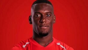 Brayan Medina: um defesa-central de perfil moderno a caminho do Tondela