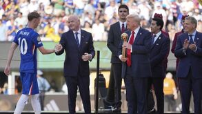 Donald Trump entregou troféu de campeão e distinções aos melhores jogadores do Mundial de Clubes